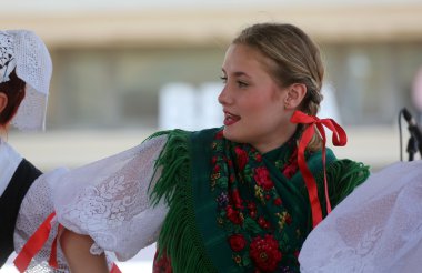 mihovljan, Hırvatistan Zagreb 48 Uluslararası Folklor Festivali sırasında halk grupları üyeleri