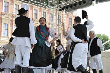 Halk grupları zvon mala subotica, Hırvatistan Zagreb 48 Uluslararası Folklor Festivali sırasında gelen üyeleri