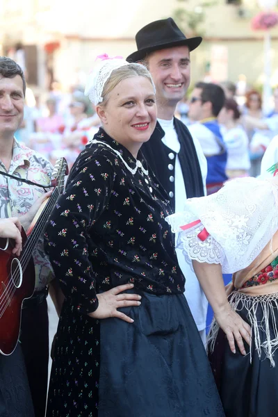 mihovljan, Hırvatistan Zagreb 48 Uluslararası Folklor Festivali sırasında halk grupları üyeleri