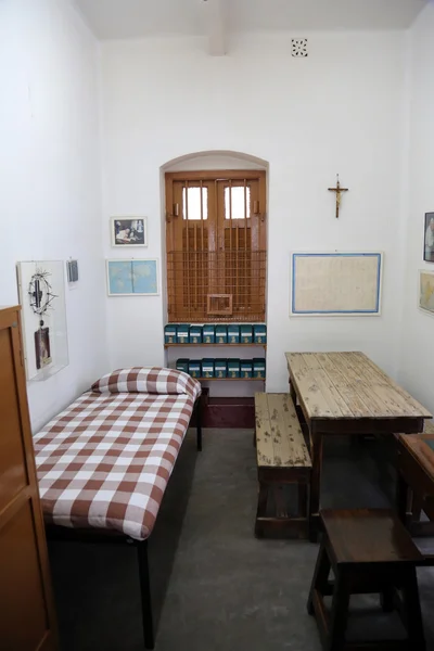 La antigua habitación de la Madre Teresa en la Casa Madre en Calcuta — Foto de Stock