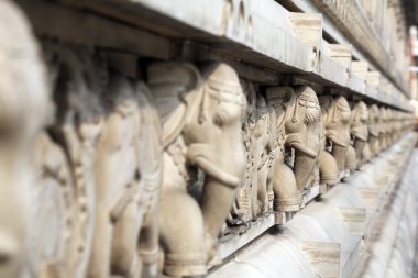 Kalküta, Hindistan ın hindu Tapınağı birla mandirin içinde taş oymalar