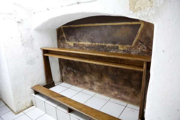 La tomba del Servo di Dio Pietro Barbarico nella Chiesa di San Aloysius in Travnik — Foto Stock