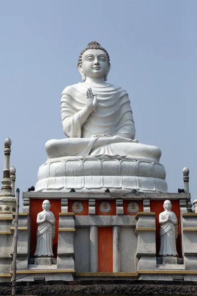 Templo budista em Howrah, Bengala Ocidental, Índia — Fotografia de Stock