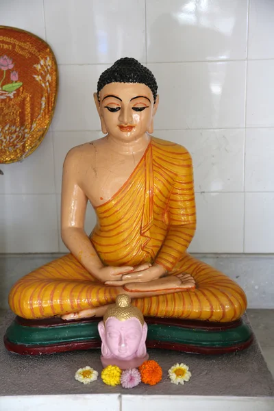 Templo budista em Howrah, Bengala Ocidental, Índia — Fotografia de Stock