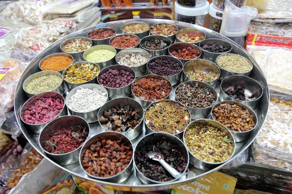 Spices and herbs — Stock Photo, Image