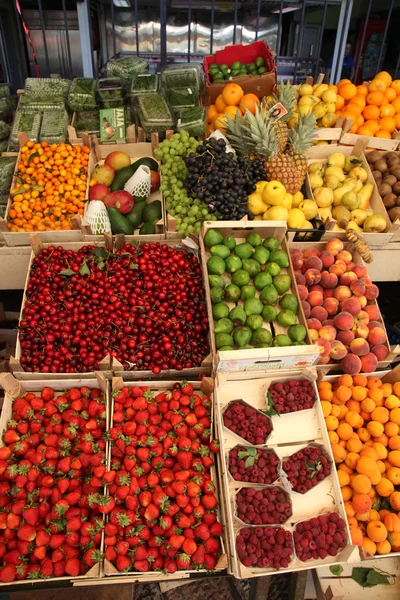 Stoisko owoce — Zdjęcie stockowe