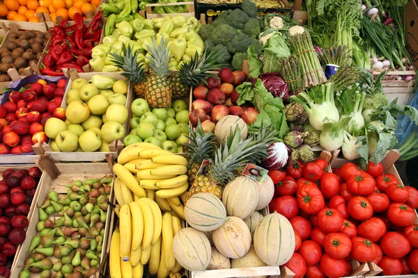 Frutos e produtos hortícolas — Fotografia de Stock