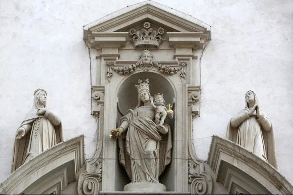 Virgen María con el Niño Jesús y Catalina de Siena y Inés de Montepulciano —  Fotos de Stock