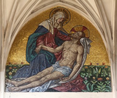 Pieta Gotik kilise Maria ana portal üzerinden mozaiği Viyana'da Gestade dilerim