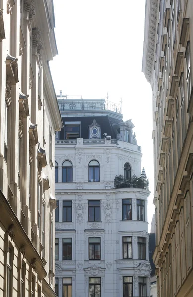 Edificio de estilo clásico vienés en Viena —  Fotos de Stock