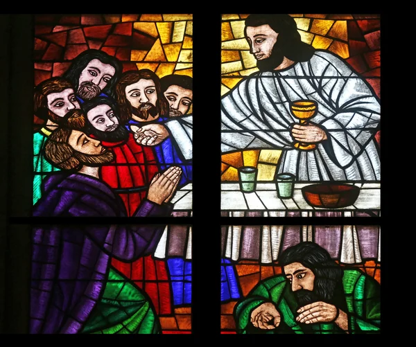 Last supper, Stained glass in Votiv Kirche in Vienna — Stock Photo, Image