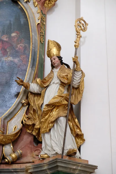 Statua del Santo, Altare nella Collegiata di Salisburgo — Foto Stock