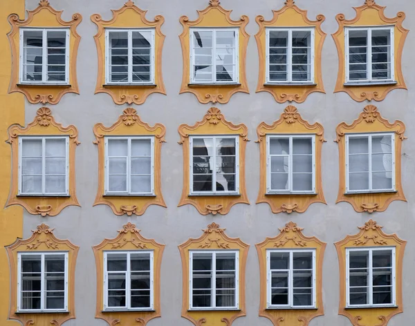 Arquitetura histórica na cidade de Salzburgo — Fotografia de Stock