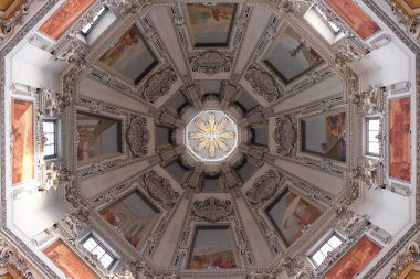 Salzburg katedral kubbe