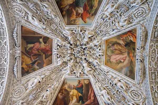 Fragment av kupolen i kapell av den heliga anden, Salzburg Cathedral — Stockfoto