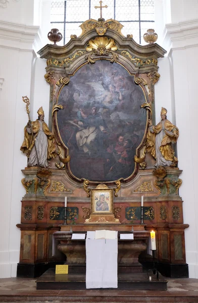 Ołtarz w Kolegiata w Salzburgu — Zdjęcie stockowe