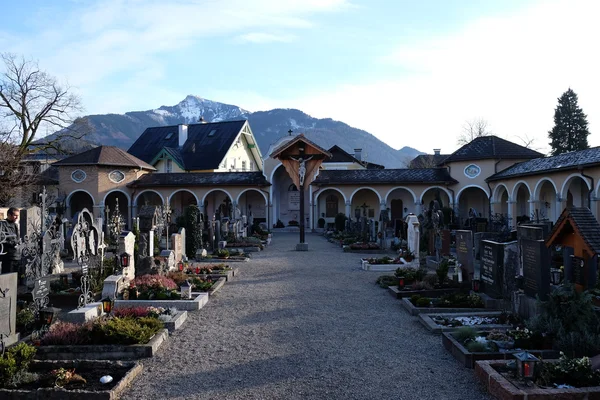 Cmentarz w St. Gilgen nad jeziorem Wolfgang See, Austria — Zdjęcie stockowe