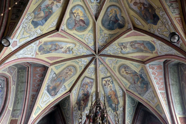 Frescoes on the ceiling of Parish church in St. Wolfgang on Wolfgangsee in Austria — Stock Photo, Image