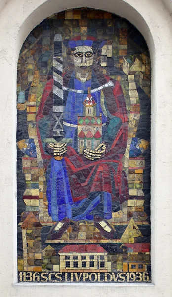 Saint Léopold, mosaïque sur la façade de la maison à Vienne — Photo