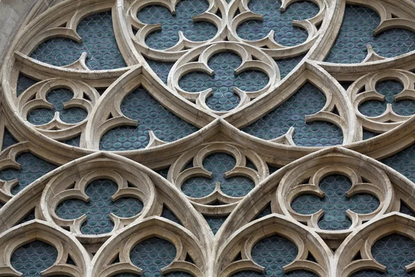 Ros fönster för Minoritenen kirche i Wien — Stockfoto