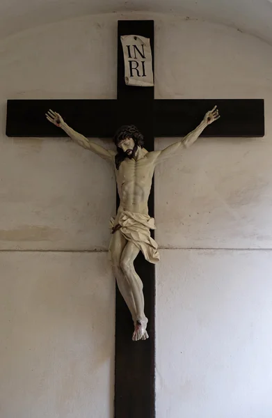 Kreuzigung, Mariahilf-Kirche in Graz, Steiermark, Österreich — Stockfoto