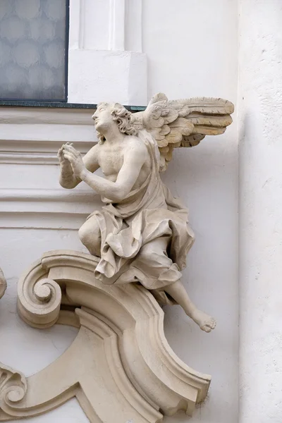 Angel, portal of Mariahilf church in Graz, Austria — Stock Photo, Image