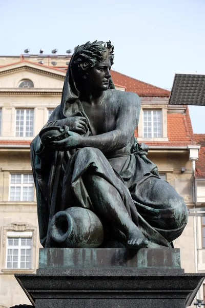 Ärkehertig Johann Fountain, allegorisk representation av floden Sann, Hauptplatz square, Graz, Österrike — Stockfoto