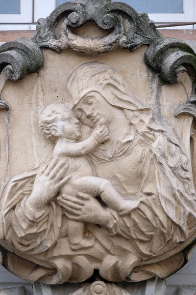 Maagd Maria met baby jesus — Stockfoto