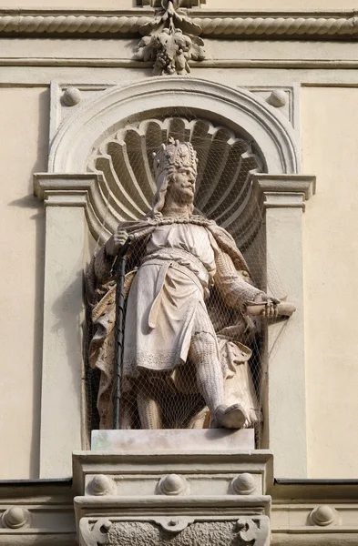 Statue of the Austrian monarchs on the portal of City Hall. Graz, Austria — Stock Photo, Image