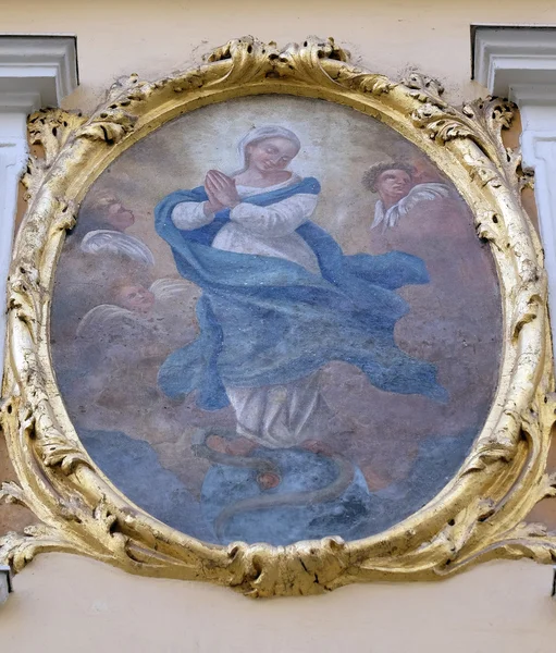 Maryi Panny fresk malarstwo na fasadzie w Graz, Austria — Zdjęcie stockowe