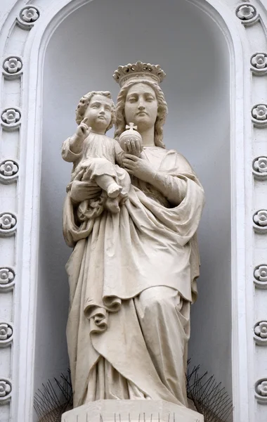 Virgem Maria com o menino Jesus — Fotografia de Stock