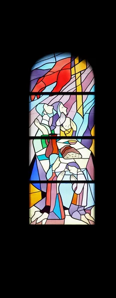 Vitral janela da igreja na igreja paroquial de St. James em Medugorje — Fotografia de Stock