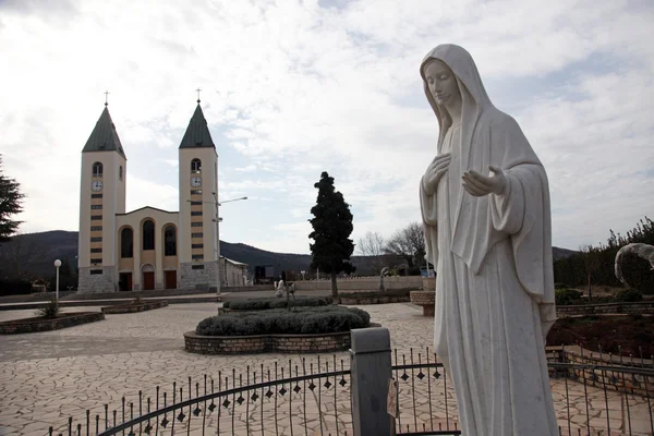 Farní kostel St. James, Svatyně Panny Marie z Medžugorje — Stock fotografie