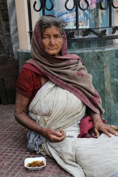 Dilenciler Nirmal, Kalküta, Hindistan Hriday önünde — Stok fotoğraf