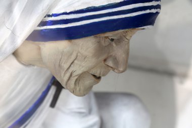 Mother Teresa statue clipart