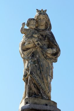 Kutsal bakire Meryem ile bebek İsa