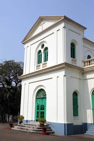 Church in Loreto Convent where Mother Teresa lived before the founding of the Missionaries of Charity in Kolkata — Stock Photo, Image