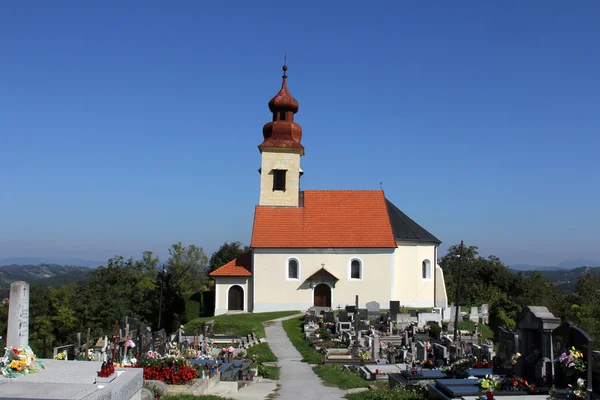 Kyrkogården Med Kapellet George Jezero Klanjecko Kroatien — Stockfoto