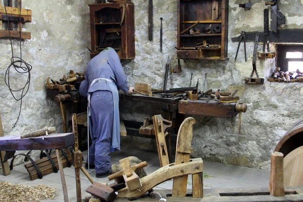 Oficina de carpinteiro em Ethnological Folk Museum Staro Selo em Kumrovec, Condado do Norte de Zagorje, Croácia — Fotografia de Stock