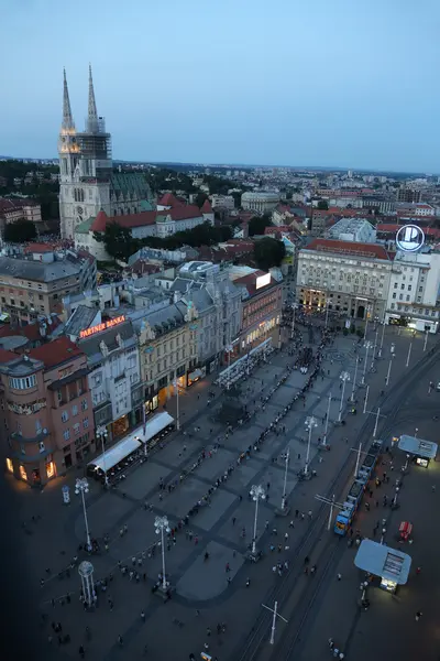 Felvonulás Utcáin Város Egy Nap Kamenita Vrata Kegyúrnője Zágráb Által Jogdíjmentes Stock Képek