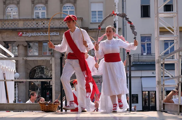 Miembros del grupo popular Lagunekin de Bardos, Francia —  Fotos de Stock