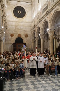 Aziz Michael bayramının açılışı - Sibenik Katedrali 'nde akşam yemeği