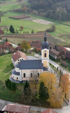 Hırvatistan 'ın Sandrovac kentinde Kutsal Bakire Meryem' in Ziyareti Kilisesi