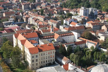 Aziz Vincent de Paul Rahibeleri Manastırı ve Hırvatistan 'ın Zagreb kentindeki Saint Vincent de Paul Kilisesi.