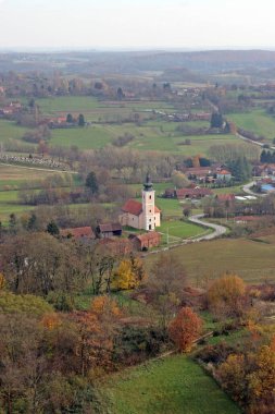 Hırvatistan 'ın Zrinjski Topolovac kentindeki Aziz Mikail Kilisesi