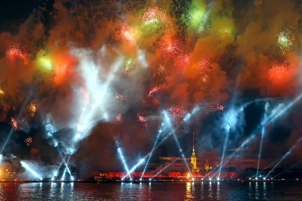 Celebration Scarlet Sails show during White Nights Festival — Stock Photo, Image