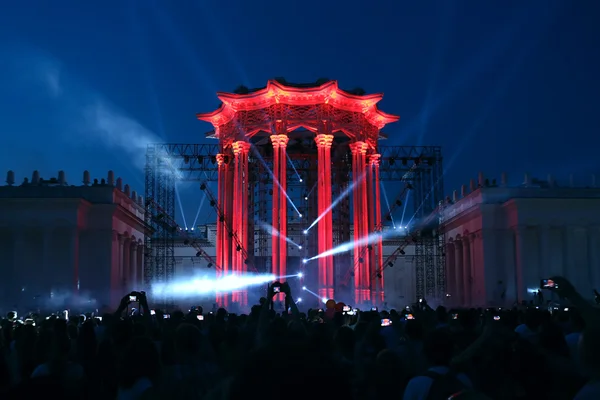 Illuminazione dell'edificio - spettacolo di luci a Mosca — Foto Stock