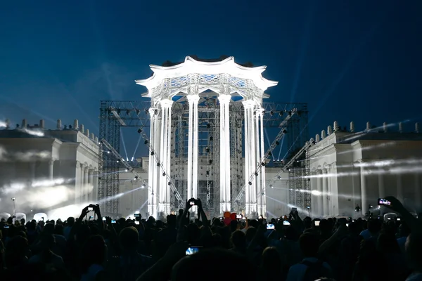 Illuminazione dell'edificio - spettacolo di luci a Mosca — Foto Stock