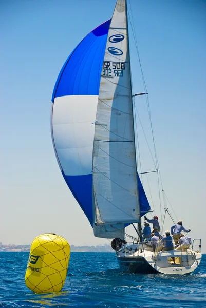 Tel Aviv, Israel - 15 de mayo de 2010: competición "Ofek Yachts Cup" . — Foto de Stock