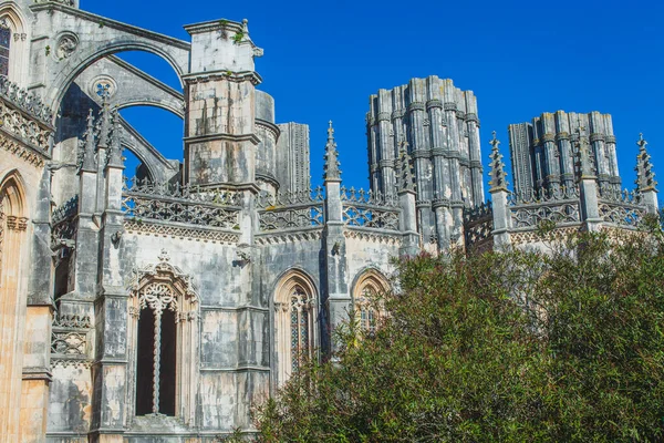 Fachada Com Baixo Relevo Antigo Mosteiro Portugal — Fotografia de Stock